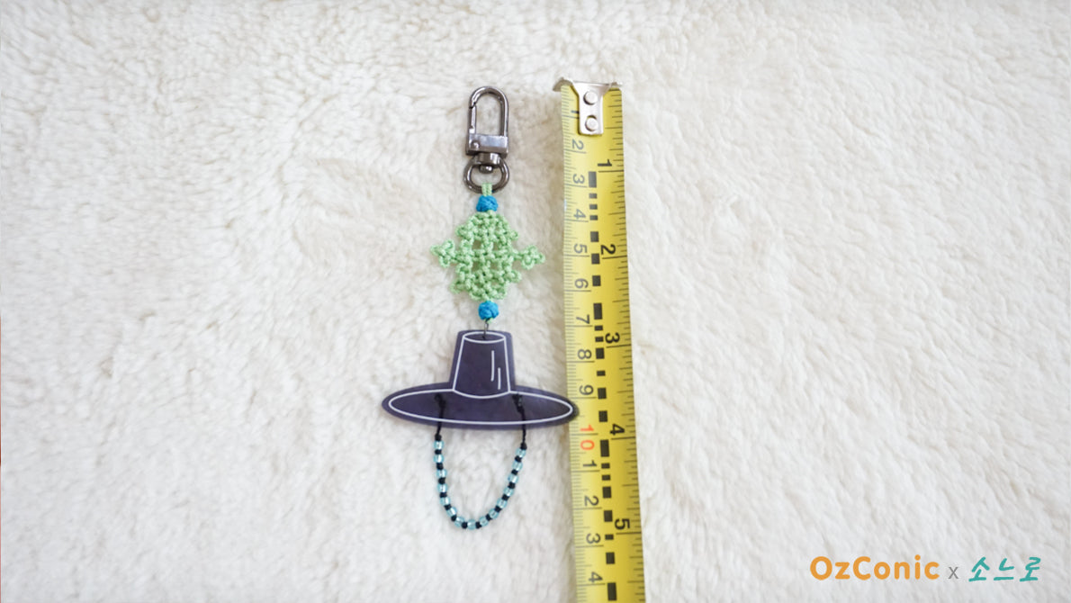 Handmade Korean Gat Keychain – Traditional Knot & Beaded Charm
