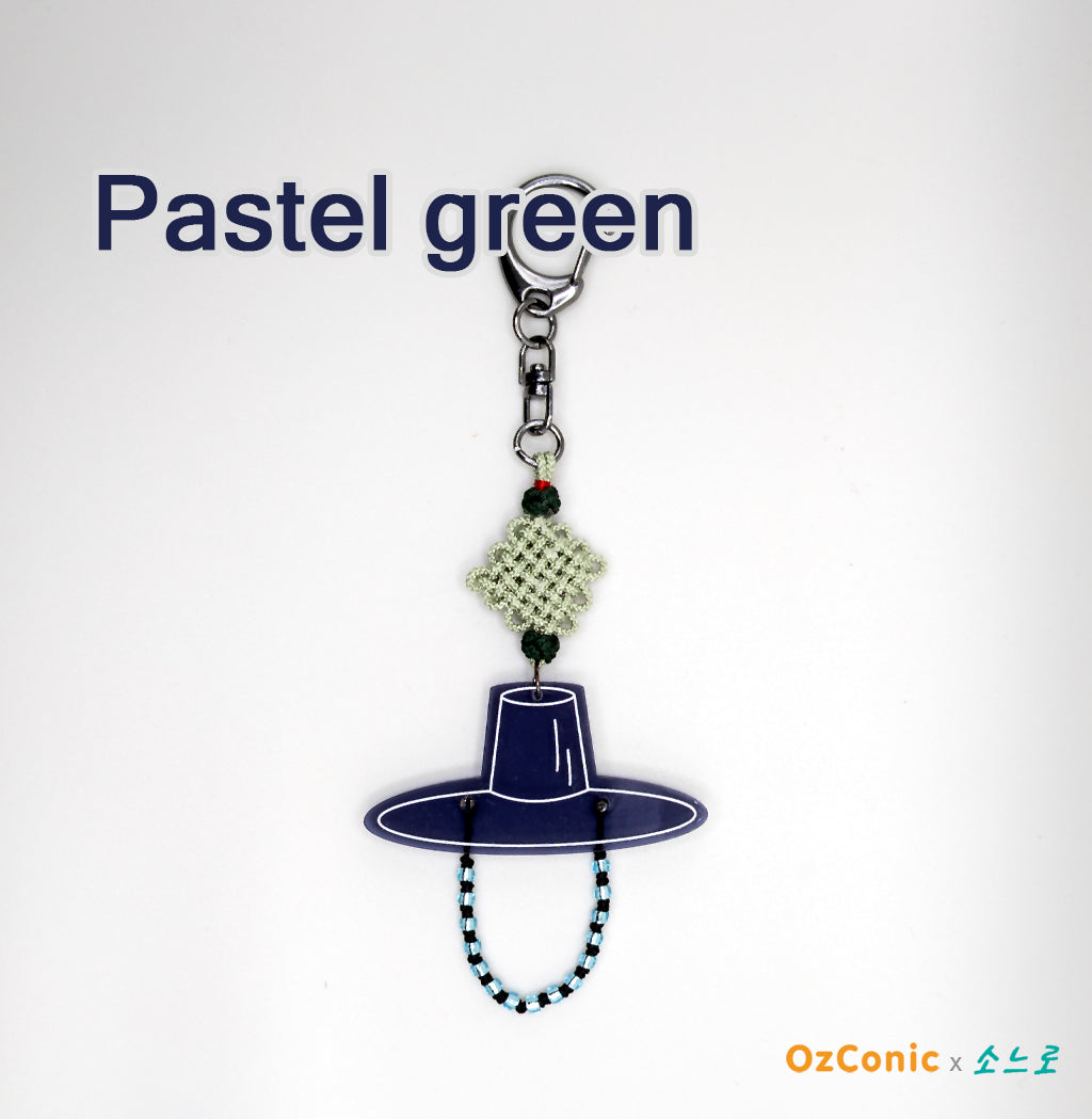 Handmade Korean Gat Keychain – Traditional Knot & Beaded Charm